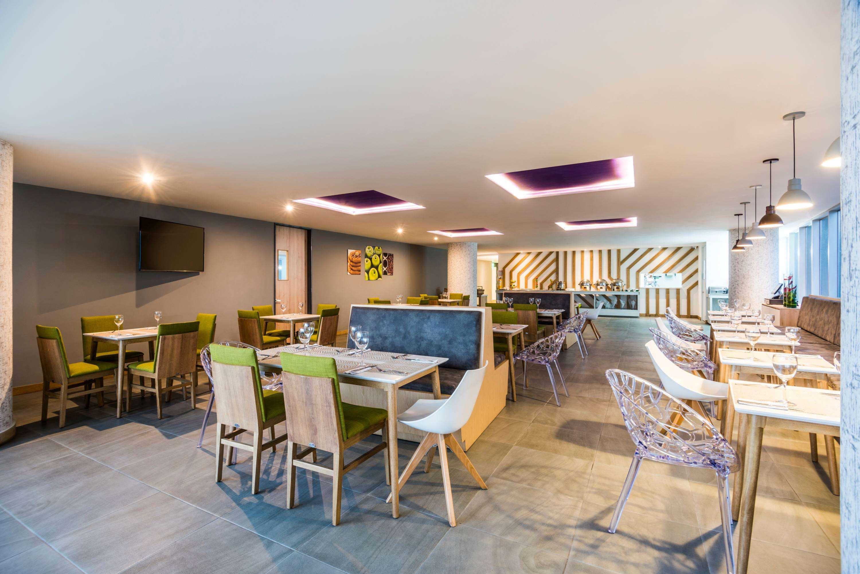 La Quinta By Wyndham Medellin Hotel Екстериор снимка